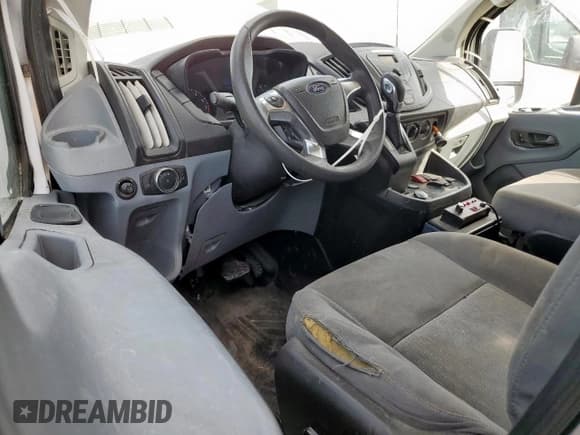 ✅ 2018 Ford Transit • VIN: 1FDYR2CM7JKA80501 • Lot: 54597915. Listed on Copart with 353,695 mi. Free auction sales archive from the USA and detailed vehicle history report at DreamBid. Image 8.