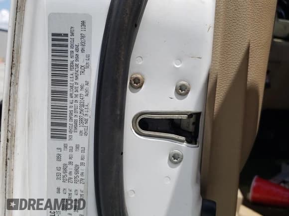 ✅ 2015 Ram 1500 Laramie • VIN: 1C6RR7JMXFS631477 • Lot: 66946105. Listed on Copart with 152,007 mi. Free auction sales archive from the USA and detailed vehicle history report at DreamBid. Image 12.