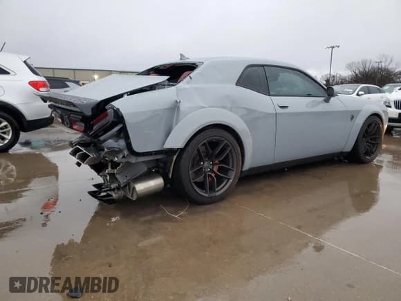 ✅ 2021 Dodge Challenger SRT Super Stock • VIN: 2C3CDZL97MH529631 • Lot: 86487574. Wystawiony na Copart z przebiegiem Nie podano. Bezpłatny archiwum sprzedaży aukcyjnych z USA i szczegółowy raport historii pojazdu na DreamBid. Zdjęcie 3.