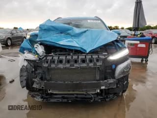 ✅ 2023 Hyundai Kona SEL • VIN: KM8K62AB9PU981382 • Лот: 57020654. Опубликован ранее на Copart с пробегом 18 878 миль. Бесплатный доступ к архиву аукционных продаж из США и подробный отчёт об истории автомобиля на DreamBid. Изображение 5.