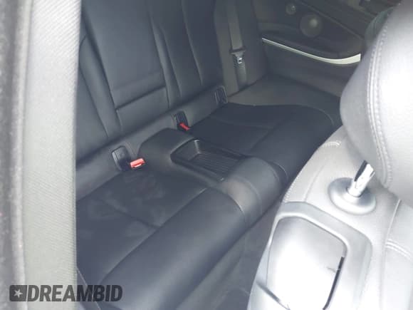 ✅ 2015 BMW 4 Series 428i • VIN: WBA3N3C55FK233907 • Лот: 42335053. Опубликован ранее на IAAI с пробегом 45 000 миль. Бесплатный доступ к архиву аукционных продаж из США и подробный отчёт об истории автомобиля на DreamBid. Изображение 8.