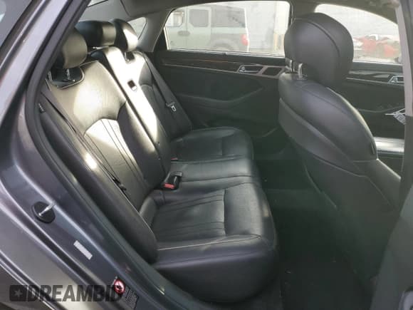 ✅ 2015 Hyundai Genesis 3.8L • VIN: KMHGN4JE8FU091050 • Lot: 42196705. Wystawiony na Copart z przebiegiem 121 073 mil. Bezpłatny archiwum sprzedaży aukcyjnych z USA i szczegółowy raport historii pojazdu na DreamBid. Zdjęcie 10.