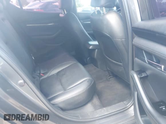 ✅ 2019 Mazda 3 Preferred • VIN: JM1BPAMM5K1143742 • Лот: 42210137. Опубликован ранее на IAAI с пробегом 149 533 миль. Бесплатный доступ к архиву аукционных продаж из США и подробный отчёт об истории автомобиля на DreamBid. Изображение 8.