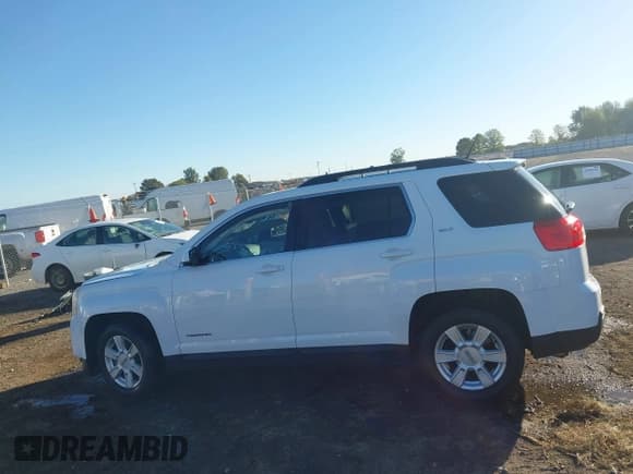 ✅ 2013 GMC Terrain SLT • VIN: 2GKALUEK3D6366047 • Lot: 43510156. Wystawiony na IAAI z przebiegiem 100 269 mil. Bezpłatny archiwum sprzedaży aukcyjnych z USA i szczegółowy raport historii pojazdu na DreamBid. Zdjęcie 14.