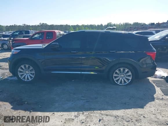 ✅ 2022 Ford Explorer Limited • VIN: 1FMSK7FH2NGB78950 • Lot: 42017269. Wystawiony na IAAI z przebiegiem 42 123 mil. Bezpłatny archiwum sprzedaży aukcyjnych z USA i szczegółowy raport historii pojazdu na DreamBid. Zdjęcie 15.