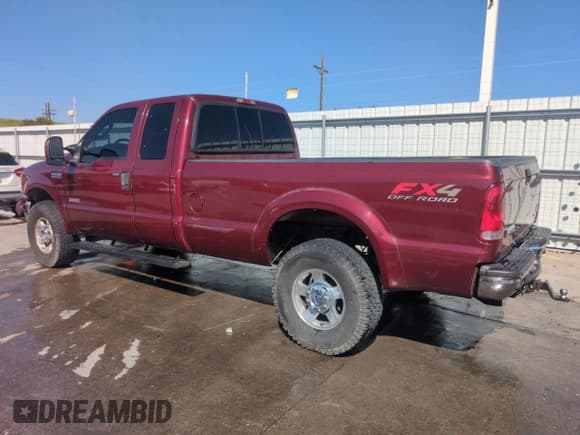 ✅ 2005 Ford F-250 XL • VIN: 1FTSX21P75EB10615 • Lot: 61637255. Listed on Copart with 188,814 mi. Free auction sales archive from the USA and detailed vehicle history report at DreamBid. Image 2.