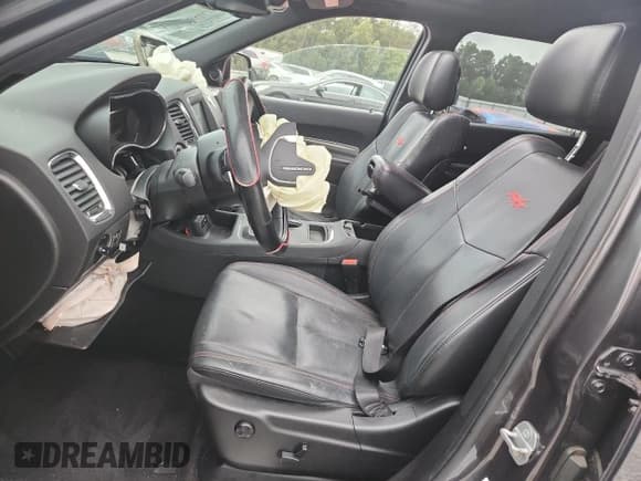 ✅ 2014 Dodge Durango R/T • VIN: 1C4SDHCT0EC975248 • Lot: 84456665. Wystawiony na Copart z przebiegiem 97 905 mil. Bezpłatny archiwum sprzedaży aukcyjnych z USA i szczegółowy raport historii pojazdu na DreamBid. Zdjęcie 7.