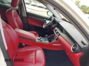 ✅ 2018 Alfa Romeo Stelvio Ti • VIN: ZASFAKBN1J7B82755 • Lot: 43194307. Wystawiony na IAAI z przebiegiem 121 376 mil. Bezpłatny archiwum sprzedaży aukcyjnych z USA i szczegółowy raport historii pojazdu na DreamBid. Zdjęcie 5.