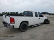 ✅ 2010 GMC Sierra 1500 • VIN: 1GTSCTEA9AZ180658 • Lot: 54943335. Wystawiony na Copart z przebiegiem 297 929 mil. Bezpłatny archiwum sprzedaży aukcyjnych z USA i szczegółowy raport historii pojazdu na DreamBid. Zdjęcie 3.