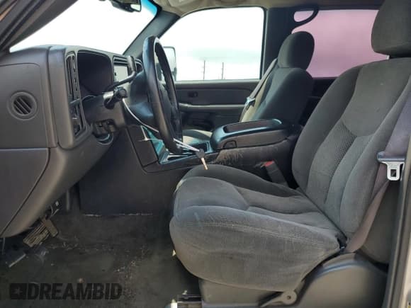 ✅ 2005 Chevrolet Silverado 1500 Z71 • VIN: 2GCEK13T051249034 • Лот: 65380264. Опубликован ранее на Copart с пробегом 270 516 миль. Бесплатный доступ к архиву аукционных продаж из США и подробный отчёт об истории автомобиля на DreamBid. Изображение 7.