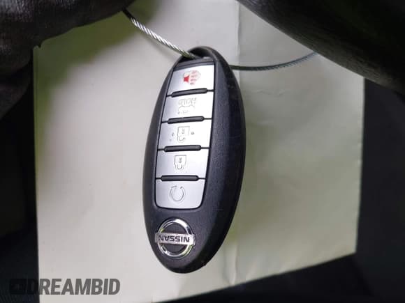 ✅ 2017 Nissan Maxima SV • VIN: 1N4AA6APXHC394736 • Лот: 42914564. Опубликован ранее на IAAI с пробегом 98 249 миль. Бесплатный доступ к архиву аукционных продаж из США и подробный отчёт об истории автомобиля на DreamBid. Изображение 11.