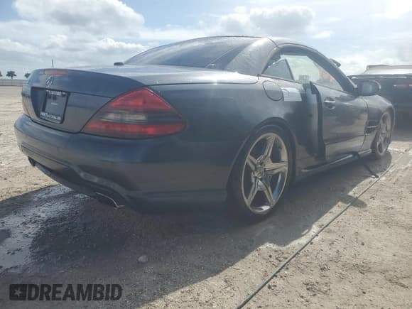 ✅ 2011 Mercedes-Benz SL 550 • VIN: WDBSK7BA2BF161594 • Lot: 77486594. Listed on Copart with Not provided. Free auction sales archive from the USA and detailed vehicle history report at DreamBid. Image 3.