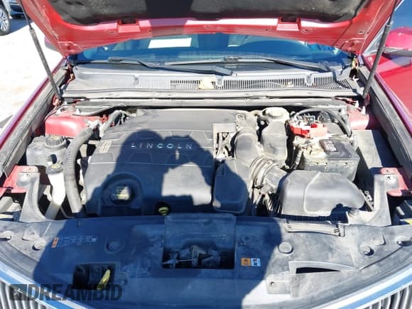 ✅ 2013 Lincoln MKS • VIN: 1LNHL9DK5DG612164 • Lot: 43534245. Wystawiony na IAAI z przebiegiem 239 288 mil. Bezpłatny archiwum sprzedaży aukcyjnych z USA i szczegółowy raport historii pojazdu na DreamBid. Zdjęcie 10.