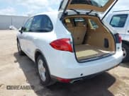 ✅ 2014 Porsche Cayenne • VIN: WP1AA2A28ELA03925 • Лот: 42514776. Опубликован ранее на IAAI с пробегом 203 463 миль. Бесплатный доступ к архиву аукционных продаж из США и подробный отчёт об истории автомобиля на DreamBid. Изображение 3.