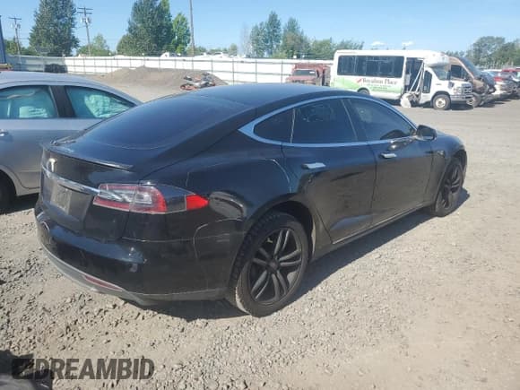 ✅ 2013 Tesla Model S Performance • VIN: 5YJSA1CP9DFP05410 • Lot: 59404145. Listed on Copart with Not provided. Free auction sales archive from the USA and detailed vehicle history report at DreamBid. Image 3.