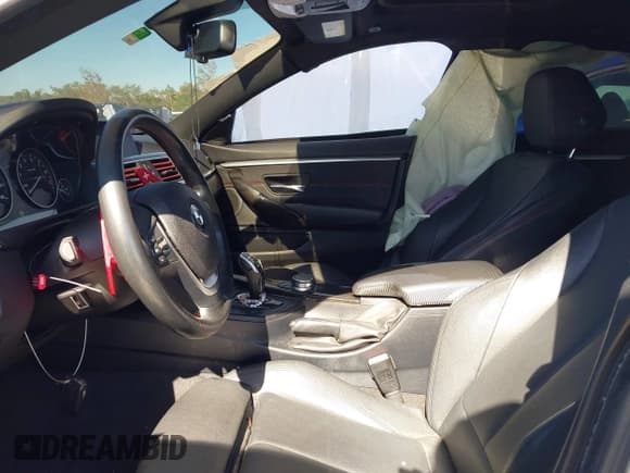 ✅ 2019 BMW 4 Series 430i • VIN: WBA4J1C5XKBM13205 • Lot: 43520519. Listed on IAAI with 108,356 mi. Free auction sales archive from the USA and detailed vehicle history report at DreamBid. Image 5.