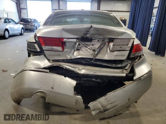 2007 Hyundai Azera SE с VIN KMHFC46F57A243839, выставлен на аукционе Copart как лот 47177895 с пробегом 271 350 миль миль и Списание • Salvage title. История ставок и продаж доступна на DreamBid. Изображение 6.