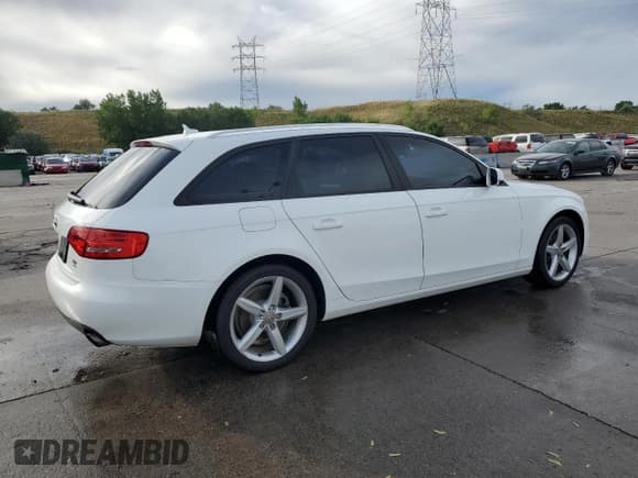 ✅ 2012 Audi A4 Premium • VIN: WAUSFAFL1CA088874 • Лот: 67190864. Опубликован ранее на Copart с пробегом 129 313 миль. Бесплатный доступ к архиву аукционных продаж из США и подробный отчёт об истории автомобиля на DreamBid. Изображение 3.