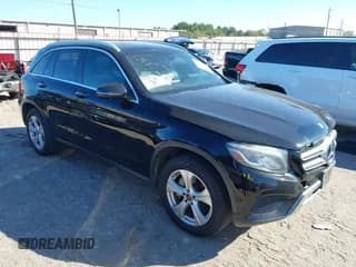 ✅ 2018 Mercedes-Benz GLC 300 • VIN: WDC0G4JB4JV023962 • Лот: 43666399. Опубликован ранее на IAAI с пробегом 140 333 миль. Бесплатный доступ к архиву аукционных продаж из США и подробный отчёт об истории автомобиля на DreamBid. Изображение 1.