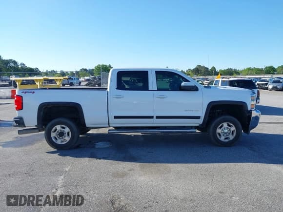 ✅ 2015 Chevrolet Silverado 2500HD LT • VIN: 1GC1KVE84FF567876 • Lot: 41898166. Listed on IAAI with 110,280 mi. Free auction sales archive from the USA and detailed vehicle history report at DreamBid. Image 13.