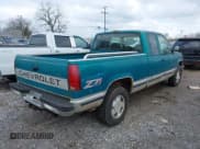 ✅ 1993 Chevrolet Silverado 1500 • VIN: 2GCEK19K4P1167213 • Lot: 43501191. Wystawiony na IAAI z przebiegiem 305 861 mil. Bezpłatny archiwum sprzedaży aukcyjnych z USA i szczegółowy raport historii pojazdu na DreamBid. Zdjęcie 4.