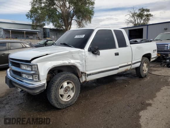 ✅ 1999 Chevrolet Silverado 1500 • VIN: 1GCEK19RXXR111474 • Лот: 71250254. Опубликован ранее на Copart с пробегом 216 539 миль. Бесплатный доступ к архиву аукционных продаж из США и подробный отчёт об истории автомобиля на DreamBid. Изображение 1.