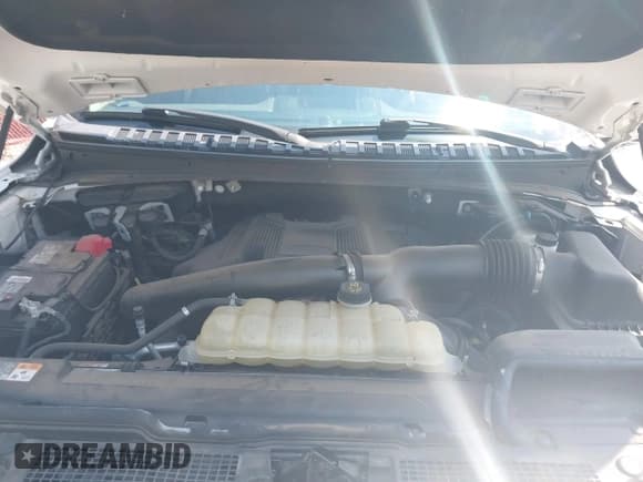 ✅ 2020 Ford Expedition XLT • VIN: 1FMJU1JT5LEA26734 • Lot: 43271054. Listed on IAAI with 120,106 mi. Free auction sales archive from the USA and detailed vehicle history report at DreamBid. Image 10.