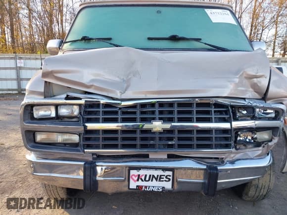 ✅ 1994 Chevrolet Chevy Van • VIN: 1GBEG25K4RF175888 • Лот: 43712164. Опубликован ранее на IAAI с пробегом 151 829 миль. Бесплатный доступ к архиву аукционных продаж из США и подробный отчёт об истории автомобиля на DreamBid. Изображение 6.