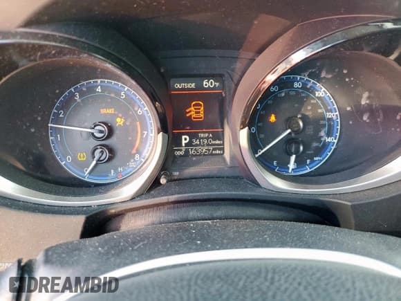 ✅ 2016 Toyota Corolla S Plus • VIN: 5YFBURHE0GP494281 • Lot: 90692915. Wystawiony na Copart z przebiegiem 163 957 mil. Bezpłatny archiwum sprzedaży aukcyjnych z USA i szczegółowy raport historii pojazdu na DreamBid. Zdjęcie 9.