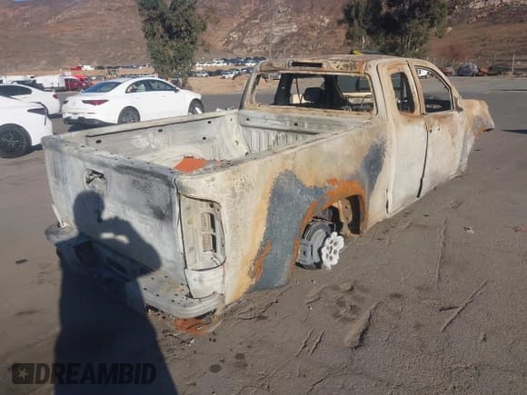 ✅ 2022 Chevrolet Colorado 2WD LT • VIN: 1GCHSCEA2N1233301 • Lot: 43577260. Listed on IAAI with Not provided. Free auction sales archive from the USA and detailed vehicle history report at DreamBid. Image 4.