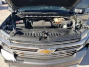 ✅ 2020 Chevrolet Silverado 1500 High Country • VIN: 3GCPWFED2LG400749 • Lot: 85888304. Wystawiony na Copart z przebiegiem 86 773 mil. Bezpłatny archiwum sprzedaży aukcyjnych z USA i szczegółowy raport historii pojazdu na DreamBid. Zdjęcie 13.