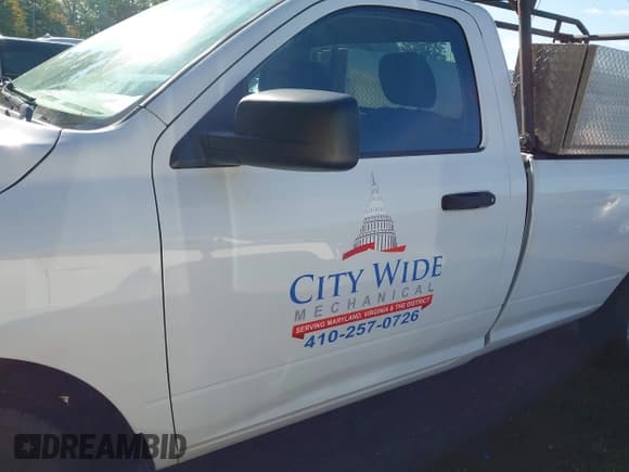 ✅ 2018 Ram 1500 Tradesman • VIN: 3C6JR6DG2JG250882 • Лот: 42892802. Опубликован ранее на IAAI с пробегом 281 725 миль. Бесплатный доступ к архиву аукционных продаж из США и подробный отчёт об истории автомобиля на DreamBid. Изображение 14.