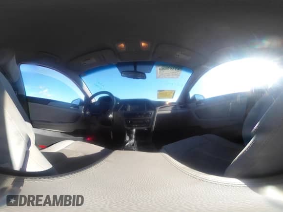 2017 Hyundai Sonata 2.4L z VIN 5NPE24AF6HH480988, wystawiony jako IAAI lot #43392884 z przebiegiem 125 833 mil mil oraz . Historia ofert i sprzedaży dostępna na DreamBid. Obrazek 18.