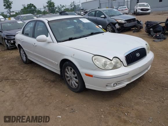 ✅ 2004 Hyundai Sonata GLS • VIN: KMHWF35HX4A006490 • Lot: 42493211. Listed on IAAI with 90,038 mi. Free auction sales archive from the USA and detailed vehicle history report at DreamBid. Image 1.