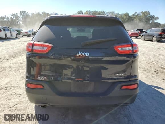 ✅ 2016 Jeep Cherokee Sport • VIN: 1C4PJLAB8GW200693 • Lot: 92568545. Listed on Copart with 122,867 mi. Free auction sales archive from the USA and detailed vehicle history report at DreamBid. Image 6.