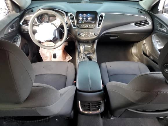 2020 Chevrolet Malibu LT с VIN 1G1ZD5ST0LF114204, выставлен на аукционе Copart как лот 84935115 с пробегом 99 186 миль миль и Списание • Salvage title. История ставок и продаж доступна на DreamBid. Изображение 8.