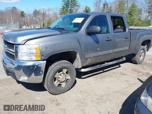 ✅ 2009 Chevrolet Silverado 2500HD LT • VIN: 1GCHK53K09F178122 • Лот: 42060486. Опубликован ранее на IAAI с пробегом 308 863 миль. Бесплатный доступ к архиву аукционных продаж из США и подробный отчёт об истории автомобиля на DreamBid. Изображение 17.