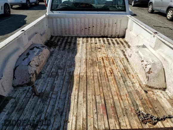 ✅ 2001 Dodge 2500 • VIN: 3B7KC26Z51M560578 • Lot: 91894035. Wystawiony na Copart z przebiegiem 106 834 mil. Bezpłatny archiwum sprzedaży aukcyjnych z USA i szczegółowy raport historii pojazdu na DreamBid. Zdjęcie 10.