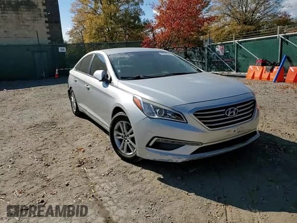 ✅ 2015 Hyundai Sonata SE • VIN: 5NPE24AF1FH208801 • Lot: 85396925. Listed on Copart with 115,843 mi. Free auction sales archive from the USA and detailed vehicle history report at DreamBid. Image 13.