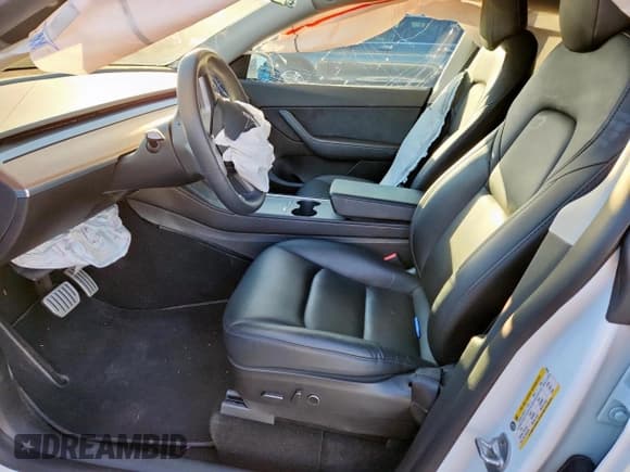 ✅ 2022 Tesla Model Y Performance • VIN: 7SAYGDEF5NF393220 • Lot: 90219035. Listed on Copart with 31,252 mi. Free auction sales archive from the USA and detailed vehicle history report at DreamBid. Image 7.