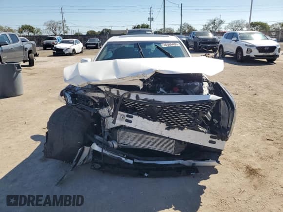 ✅ 2024 Cadillac CT5 Premium Luxury • VIN: 1G6DN5RK5R0121594 • Lot: 46986405. Wystawiony na Copart z przebiegiem 9 010 mil. Bezpłatny archiwum sprzedaży aukcyjnych z USA i szczegółowy raport historii pojazdu na DreamBid. Zdjęcie 5.