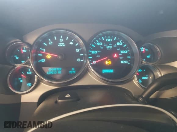 ✅ 2011 Chevrolet Silverado 1500 LT • VIN: 3GCPKSE35BG272632 • Лот: 82157085. Опубликован ранее на Copart с пробегом 129 213 миль. Бесплатный доступ к архиву аукционных продаж из США и подробный отчёт об истории автомобиля на DreamBid. Изображение 9.