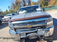 ✅ 2017 Chevrolet Silverado 2500HD Work Truck • VIN: 1GC1KUEG0HF101947 • Lot: 43635344. Wystawiony na IAAI z przebiegiem 188 245 mil. Bezpłatny archiwum sprzedaży aukcyjnych z USA i szczegółowy raport historii pojazdu na DreamBid. Zdjęcie 6.