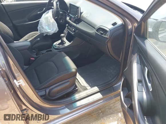 ✅ 2019 Hyundai Elantra • VIN: KMHH35LE4KU090095 • Lot: 42128034. Listed on IAAI with 160,489 mi. Free auction sales archive from the USA and detailed vehicle history report at DreamBid. Image 5.