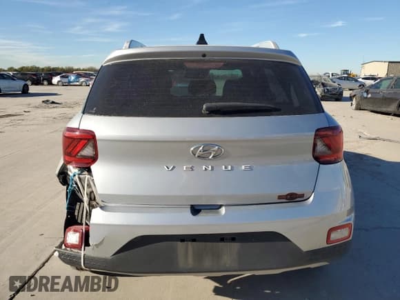 ✅ 2020 Hyundai Venue SEL • VIN: KMHRC8A36LU045653 • Lot: 81465394. Listed on Copart with 49,327 mi. Free auction sales archive from the USA and detailed vehicle history report at DreamBid. Image 6.