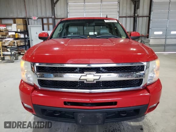 ✅ 2010 Chevrolet Silverado 1500 • VIN: 3GCRKTE23AG122734 • Lot: 77863284. Wystawiony na Copart z przebiegiem 166 146 mil. Bezpłatny archiwum sprzedaży aukcyjnych z USA i szczegółowy raport historii pojazdu na DreamBid. Zdjęcie 5.