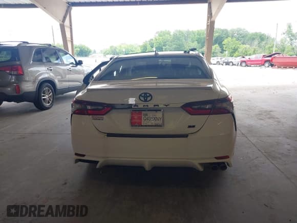 ✅ 2023 Toyota Camry SE • VIN: 4T1T11AK8PU781963 • Lot: 42404395. Wystawiony na IAAI z przebiegiem Nie podano. Bezpłatny archiwum sprzedaży aukcyjnych z USA i szczegółowy raport historii pojazdu na DreamBid. Zdjęcie 16.