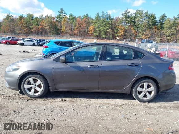 ✅ 2015 Dodge Dart SXT • VIN: 1C3CDFBB0FD281550 • Лот: 43596426. Опубликован ранее на IAAI с пробегом 154 933 миль. Бесплатный доступ к архиву аукционных продаж из США и подробный отчёт об истории автомобиля на DreamBid. Изображение 14.