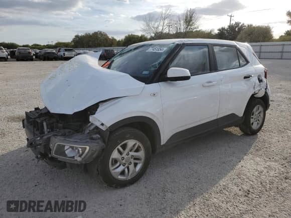 2021 Hyundai Venue SE с VIN KMHRB8A37MU097068, выставлен на аукционе Copart как лот 77451854 с пробегом 108 707 миль миль и Списание • Salvage title. История ставок и продаж доступна на DreamBid. Изображение 1.