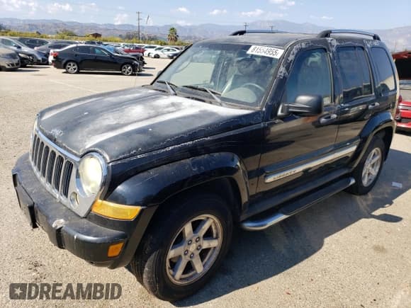 ✅ 2005 Jeep Liberty Limited • VIN: 1J4GK58K55W501086 • Лот: 81554955. Опубликован ранее на Copart с пробегом 86 319 миль. Бесплатный доступ к архиву аукционных продаж из США и подробный отчёт об истории автомобиля на DreamBid. Изображение 1.